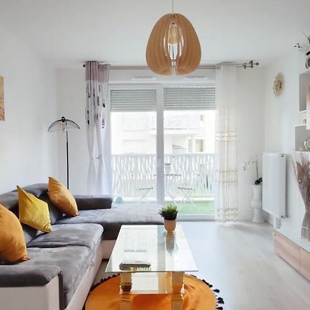Chic Apart With Parking Near Paris Apartamento Épinay-sur-Seine Exterior foto
